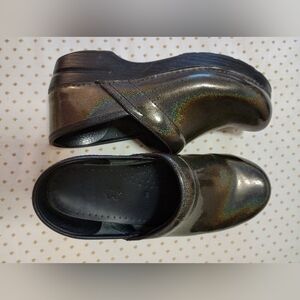 Size 39 Oil Slick Rainbow Danskos